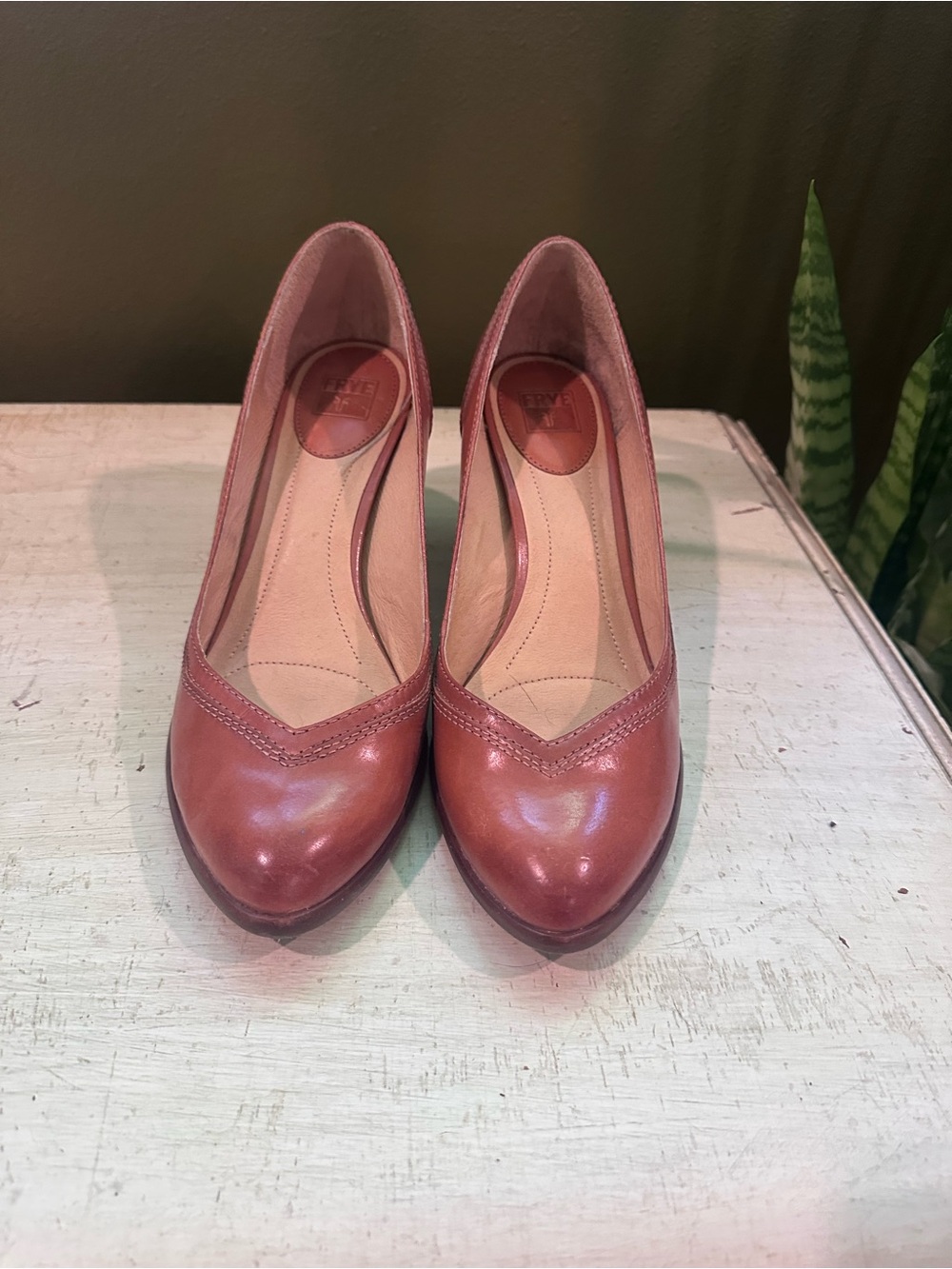 Frye Tan Leather Round-Toe Pumps